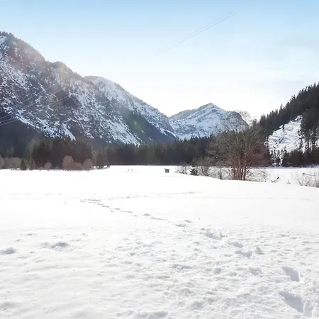 Holiday home Attraktives Ferienhaus Tannhe